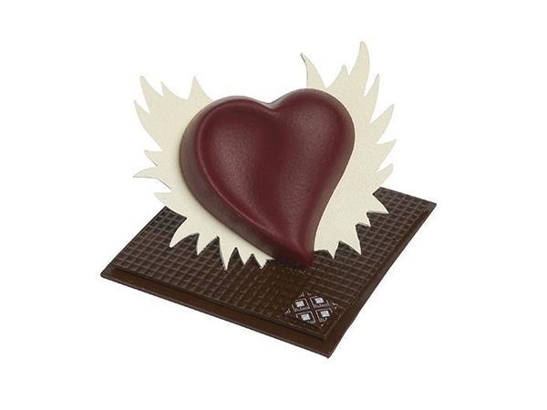 Choc.Hart met vleugels rood/wit hazeln.